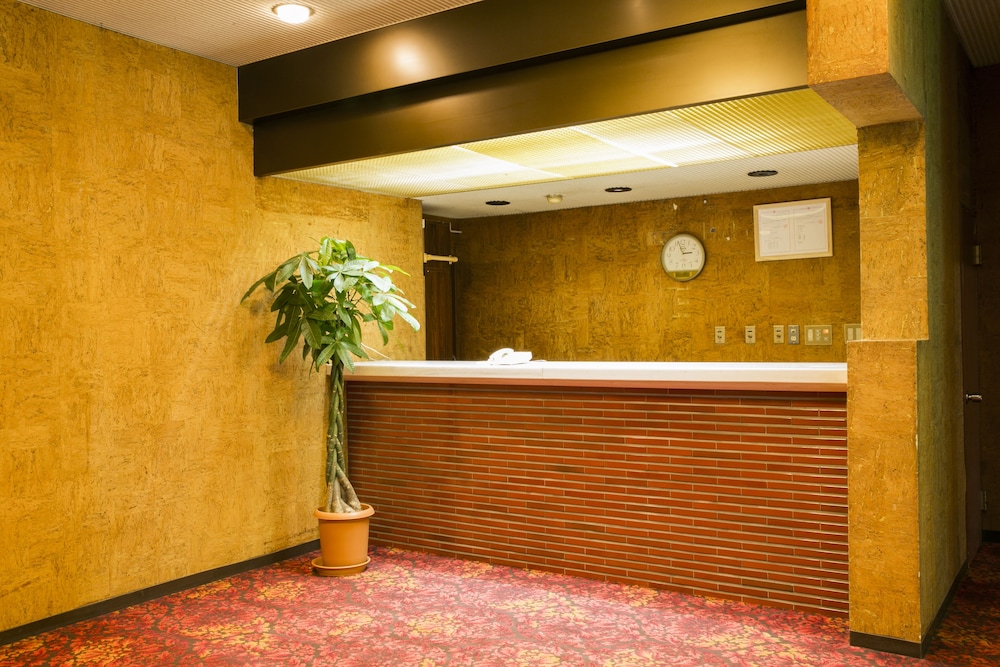 フロント1 | フォレストリゾート 湯もと小町館
