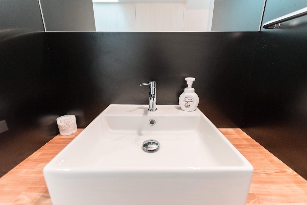 一棟貸し バスルームのシンク0 | 谷町君 八尾家 清水五条