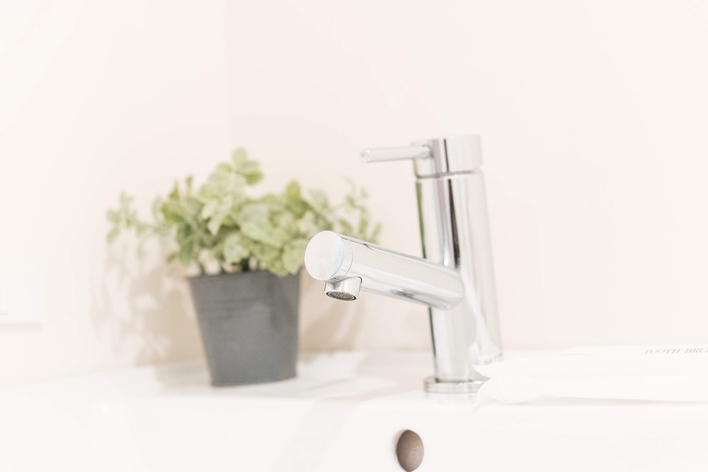 一棟貸し バスルームのシンク1 | 谷町君 八尾家 清水五条