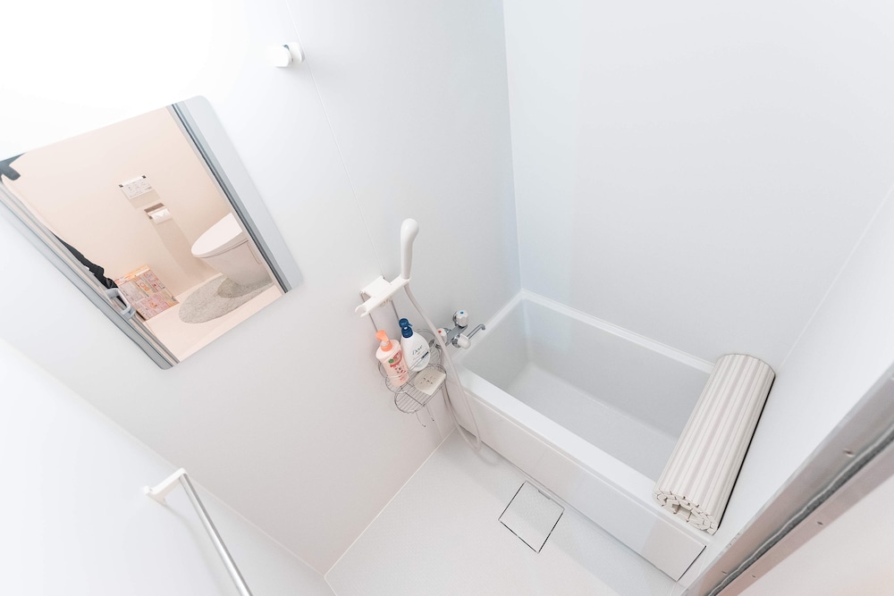 一棟貸し 深めの浴槽0 | 谷町君 八尾家 清水五条