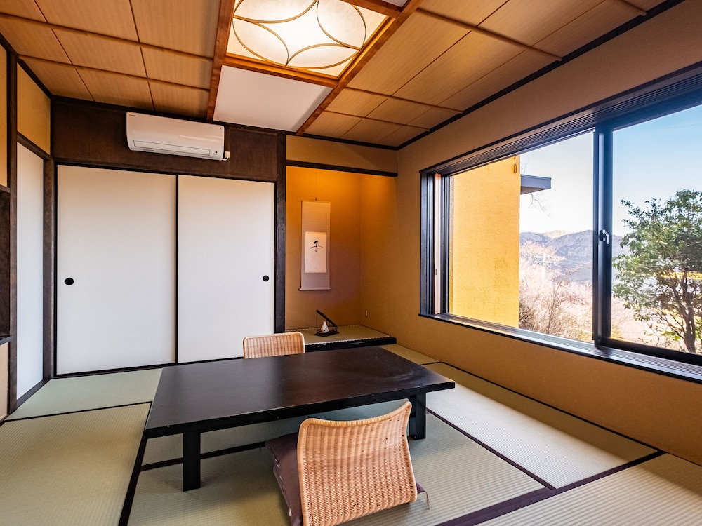 和洋室 クイーンダブルルーム 46平米 (離れの露天風呂付き客室)「禁煙」 客室11 | 和の宿 華ごころ