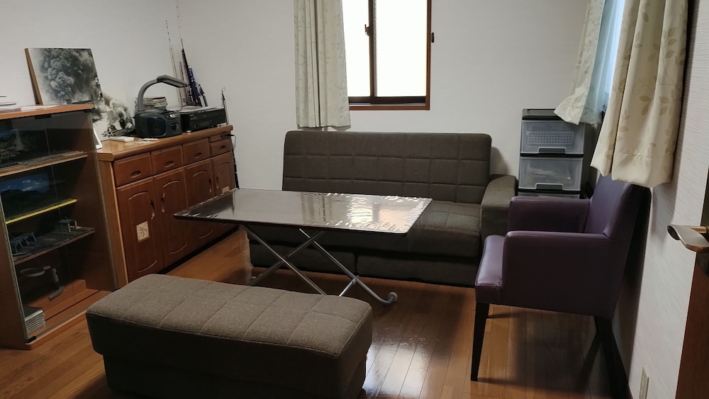 ダブルルーム リビング エリア0 | ゲストハウス 古都音 京都