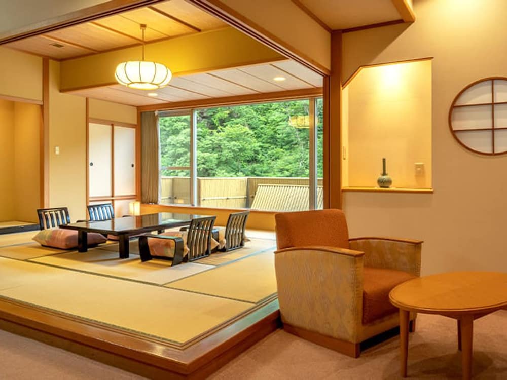 [凌雲閣露天風呂付特別室] 禁煙 [タイプおまかせ] | 吉川屋