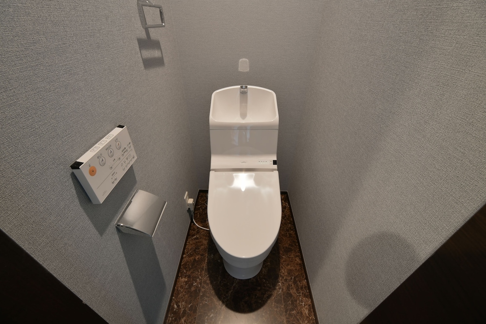 ベーシック アパートメント (with Loft (2F) – No Elevetor) バスルーム0 | スタイルウッド 三軒茶屋