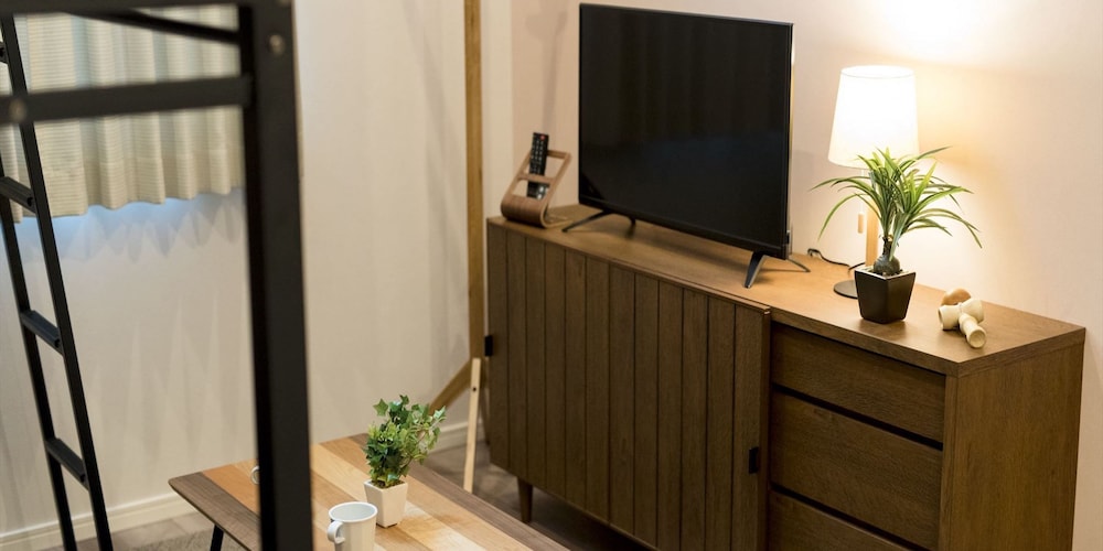 スタンダード 4 人部屋 テレビ2 | トリップポッド唐人町 A