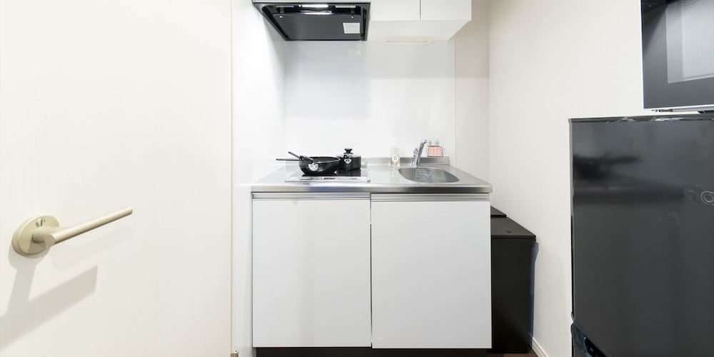 スタンダード ルーム ベッド (複数台) 専用キッチン0 | トリップポッド住吉 A