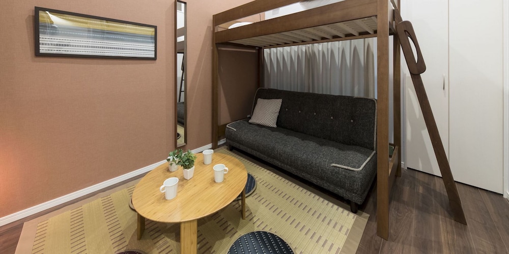 スタンダード ルーム ベッド (複数台) 客室5 | トリップポッド住吉 A