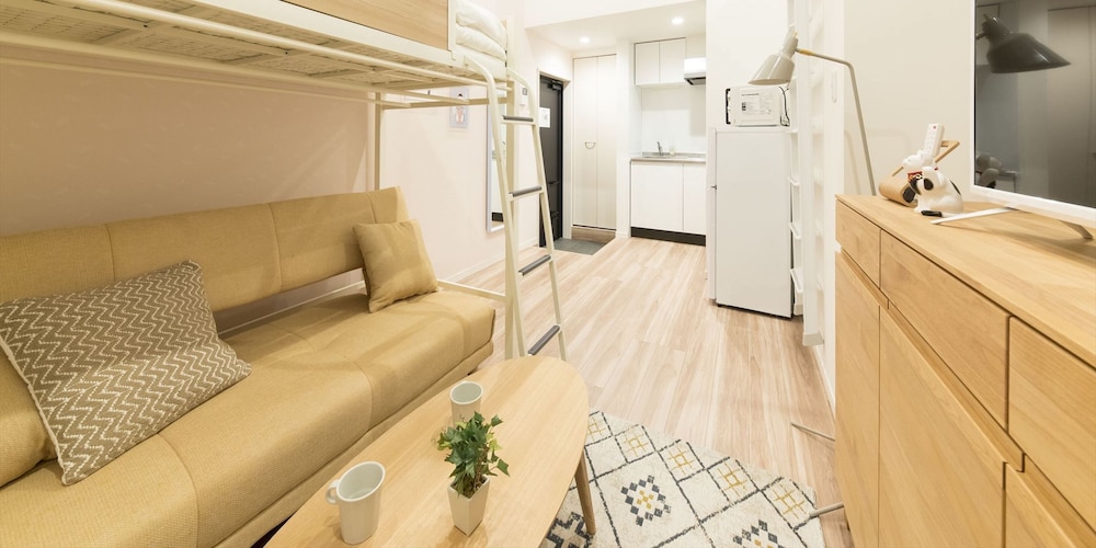 スタンダード ルーム ベッド (複数台) 客室7 | トリップポッド住吉 C