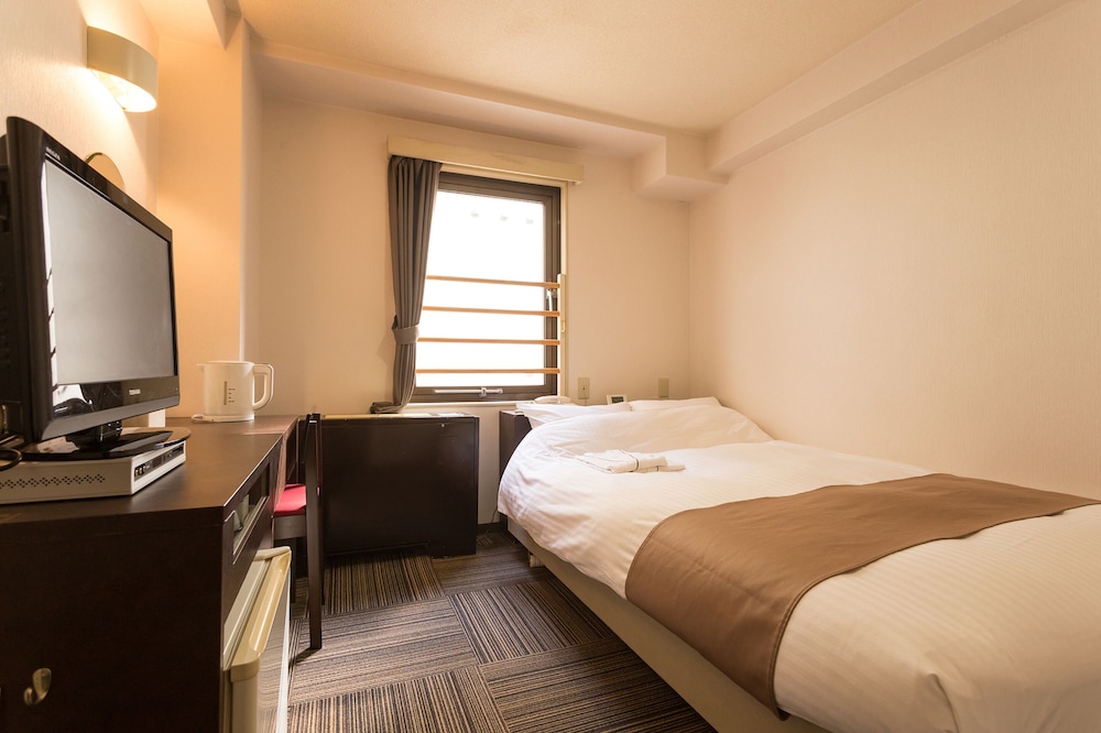 セミダブルルーム 禁煙 客室1 | ホテル定禅寺
