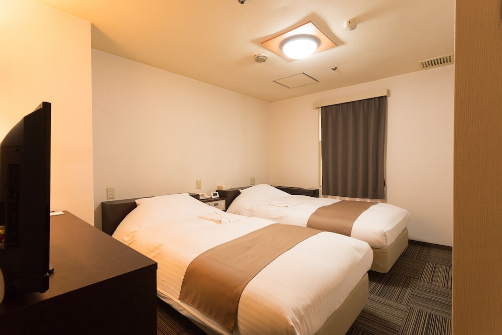 スタンダード ツインルーム 禁煙 客室2 | ホテル定禅寺