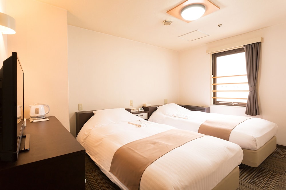 スタンダード ツインルーム 禁煙 客室1 | ホテル定禅寺