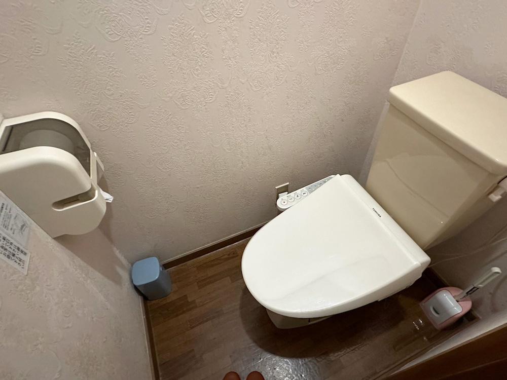 ペット同宿 リビングテラス付 戸建てタイプ3LDKコテージ 客室1 | Nature Cottage Akabeko