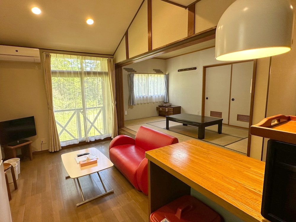 ペット同宿　 連棟タイプ１LDKコテージ 客室2 | Nature Cottage Akabeko