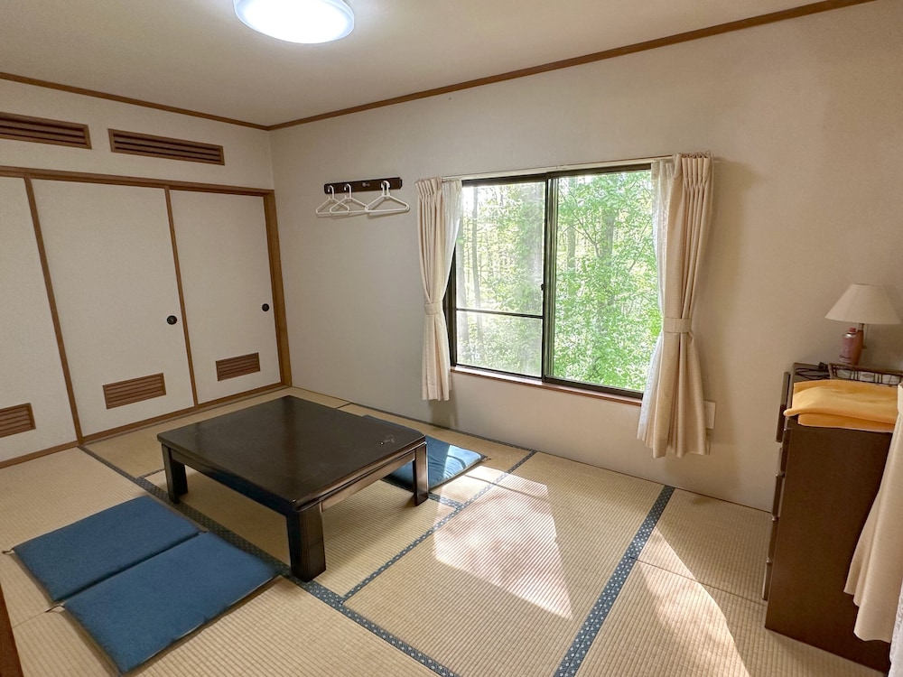 ペット同宿 屋内露天風呂付 戸建てタイプ２LDKコテージ 客室5 | Nature Cottage Akabeko