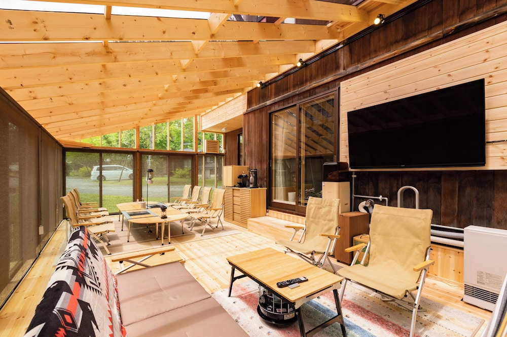 ペット同宿 リビングテラス付 戸建てタイプ3LDKコテージ | Nature Cottage Akabeko