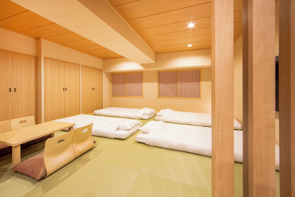 ジャパニーズファミリールーム (6名様用) | からくさホテル TOKYO STATION