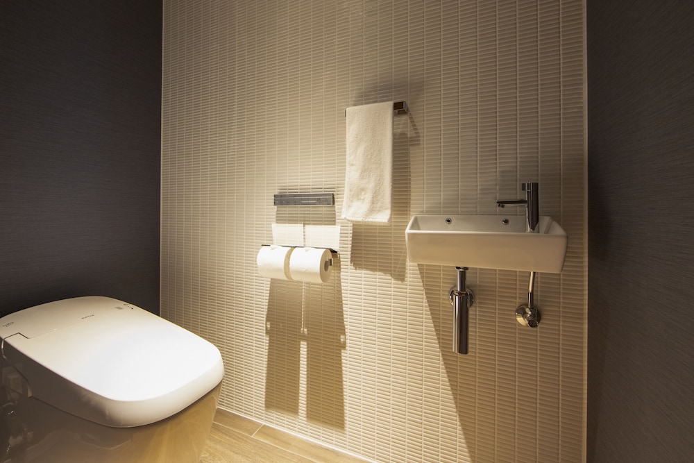 エグゼクティブ ツインルーム 2 ベッドルーム (High Floor) バスルーム0 | からくさホテルプレミア東京銀座