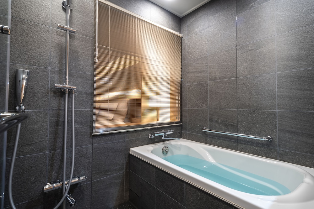 スーペリア ツインルーム 1 ベッドルーム 禁煙 バスルーム1 | 京都四条高倉ホテル grandereverie