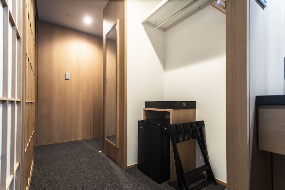 ファミリースイート ツインルーム,すりガラス,禁煙 小型冷蔵庫0 | 京都四条高倉ホテル grandereverie