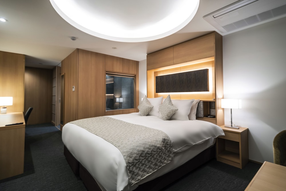 スーペリア ダブルルーム ダブルベッド 1 台 禁煙 | 京都四条高倉ホテル grandereverie