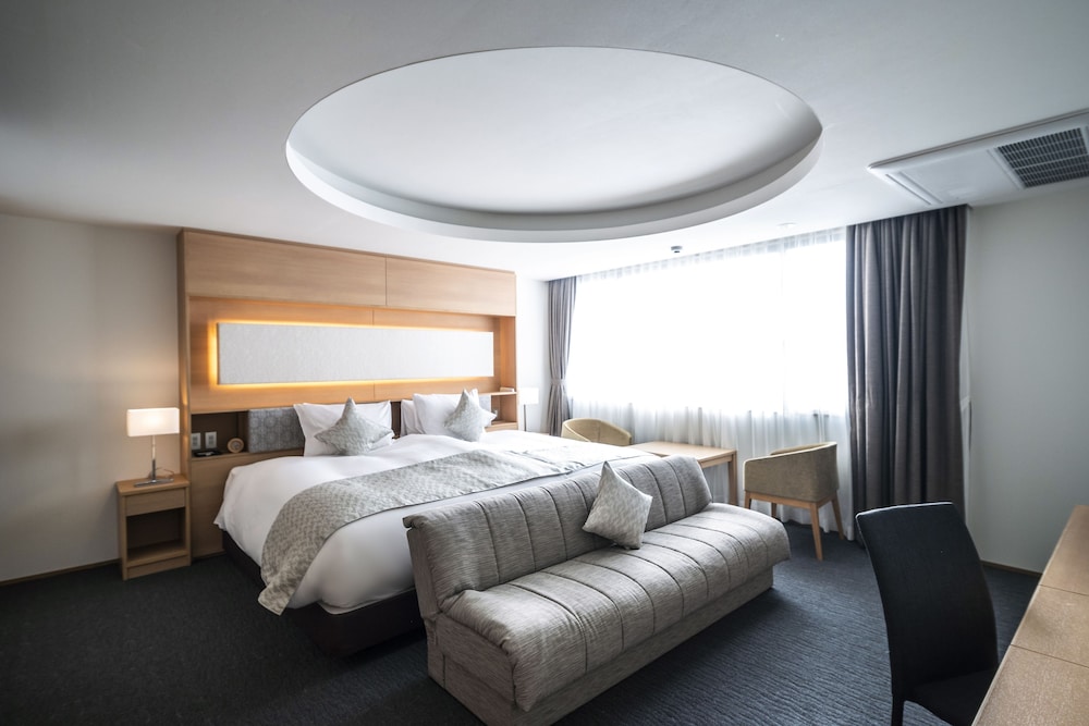 デラックス ツインルーム ベッド (複数台),すりガラス,禁煙 | 京都四条高倉ホテル grandereverie