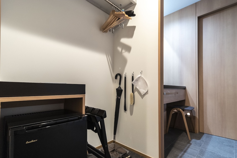 ファミリースイート ツインルーム,すりガラス,禁煙 客室の設備とサービス0 | 京都四条高倉ホテル grandereverie