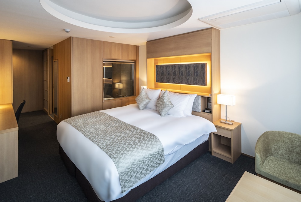 スーペリア ダブルルーム ダブルベッド 1 台 禁煙 客室1 | 京都四条高倉ホテル grandereverie