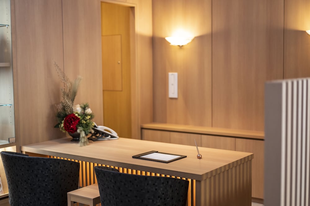 フロント1 | 京都四条高倉ホテル grandereverie