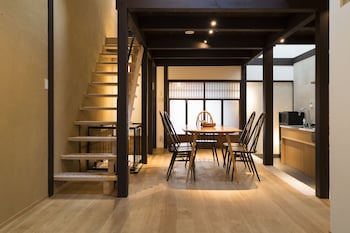 洛龍菴 西陣北はぎ・あじさい