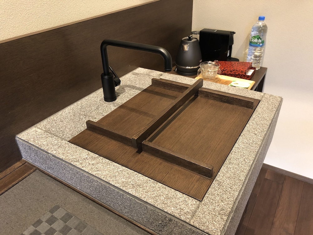 ケンプトン 清水 8(木製の浴槽付),3名様以上は1名様追加につき布団1組用意 専用キッチン0 | ケンプトン清水