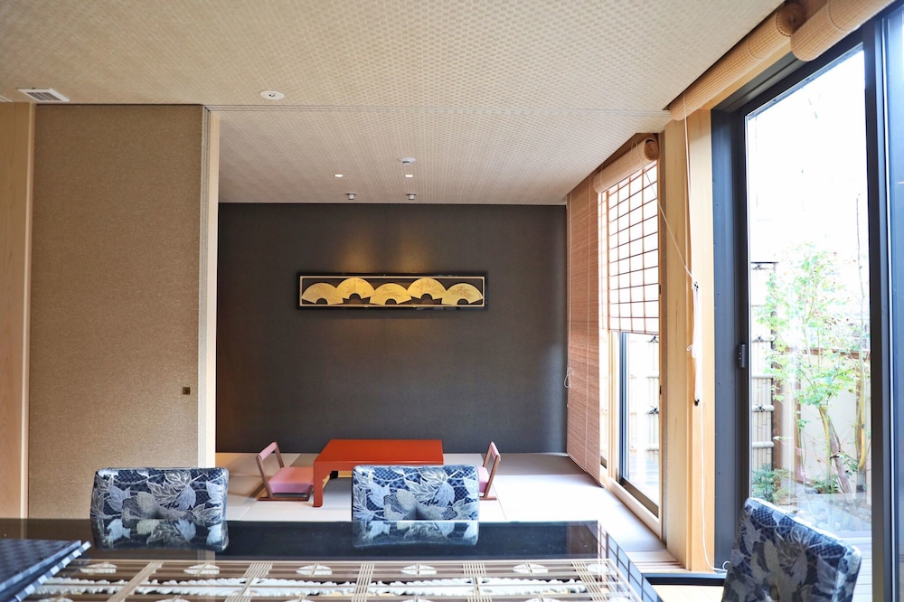 ケンプトン 清水 7(木製の浴槽付),3名様以上は1名様追加につき布団1組用意 リビング エリア0 | ケンプトン清水