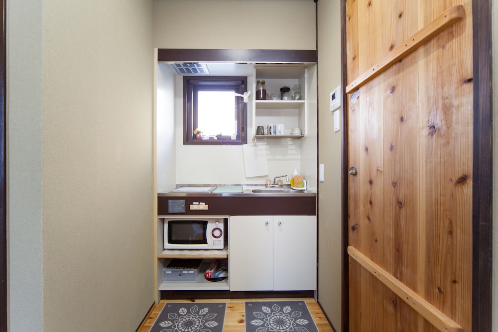 ファミリールーム2階 禁煙 客室3 | ケビンズプレイス