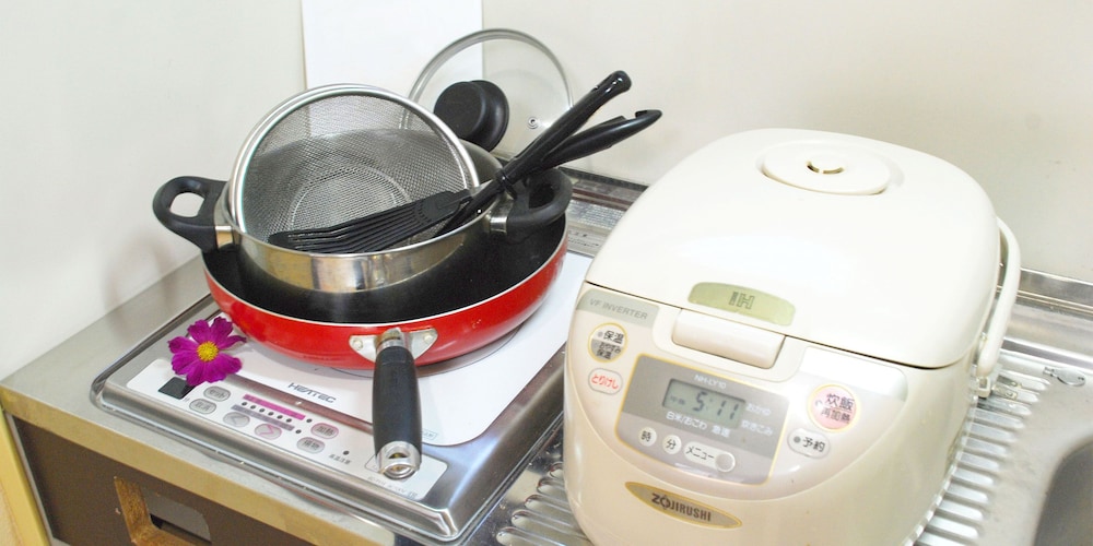 ファミリールーム2階 禁煙 専用キッチン4 | ケビンズプレイス