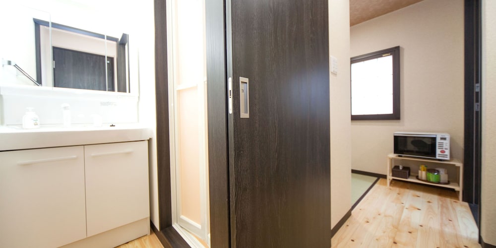 ファミリールーム1階 禁煙 客室11 | ケビンズプレイス