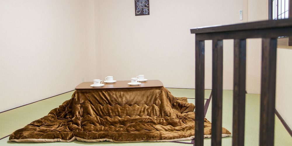 ファミリールーム1階 禁煙 客室10 | ケビンズプレイス