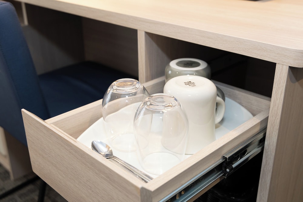 セミダブルルーム 11平米 禁煙 客室の設備とサービス0 | 京急 EX イン 横浜駅東口