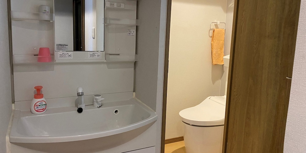 デラックス アパートメント ベッド (複数台) 禁煙 バスルームのシンク0 | kyoto.gion tourist house