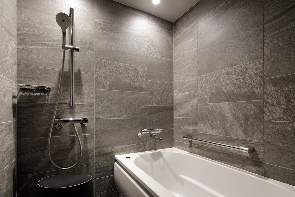 ルーム キングベッド 1 台 禁煙 バスルーム0 | フォーポイントバイシェラトン名古屋 中部国際空港