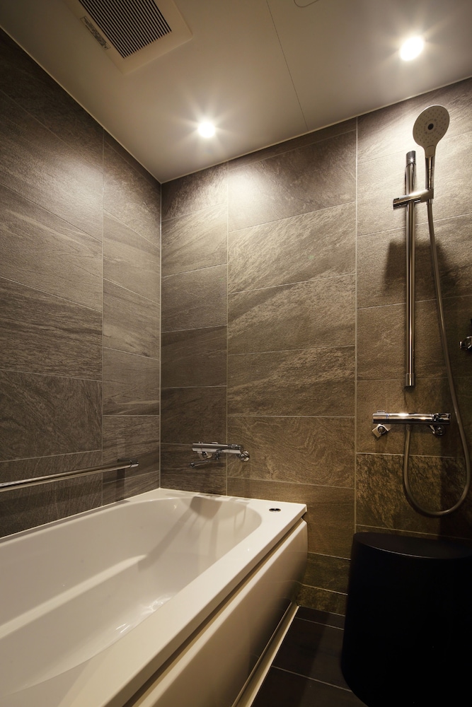 ジュニア スイート 1 ベッドルーム 禁煙 オーシャンビュー (Corner) バスルーム0 | フォーポイントバイシェラトン名古屋 中部国際空港