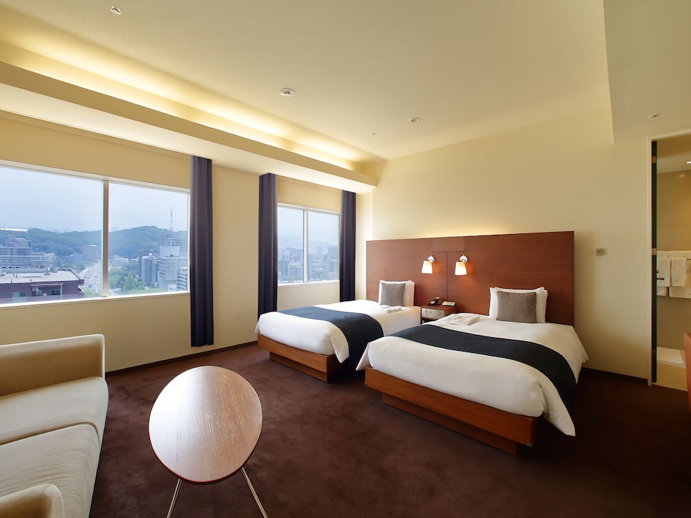 [禁煙]エグゼクティブスーペリアツイン(35㎡)〈20～21F〉 客室3 | オリエンタルホテル広島