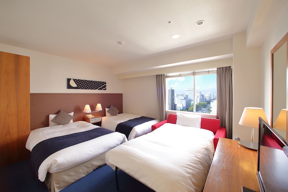 [禁煙] [トリプル]スタイリッシュツイン(24sqm)〈3名利用,ソファーベッド〉 | オリエンタルホテル広島