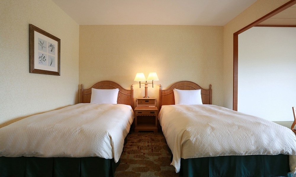 スタンダード ツインルーム 禁煙 | ホテルアソシア高山リゾート