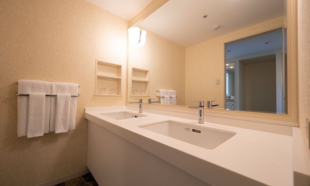 デラックス ツインルーム 禁煙 バスルーム0 | ホテルアソシア高山リゾート