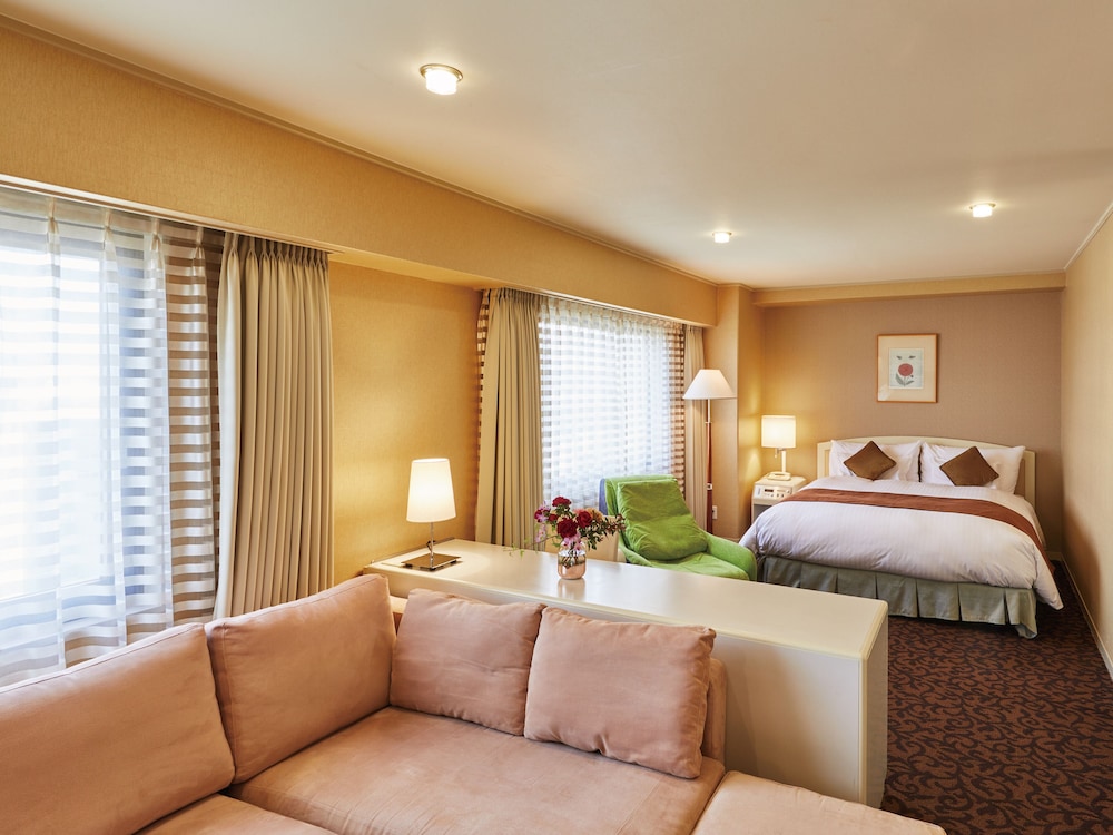 ジュニアスイート 禁煙 | ホテル アゴーラ 大阪守口