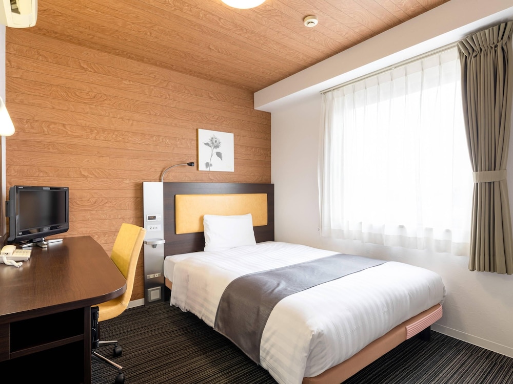 ルーム ダブルベッド 1 台 禁煙 | コンフォートホテル小倉