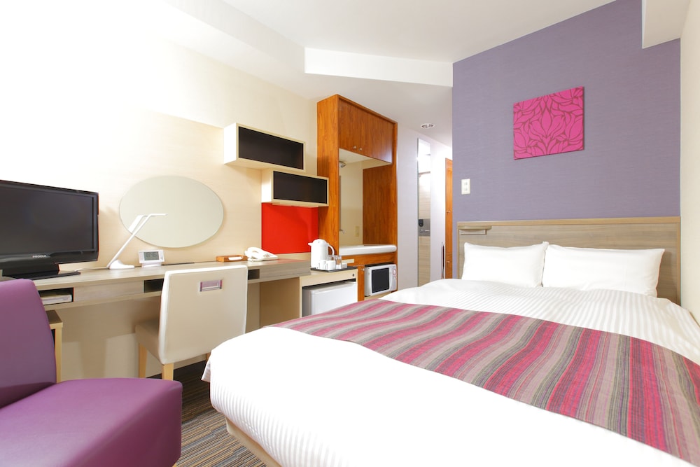 スタンダードスモールダブルルーム　喫煙 (ハウスキーピングは有料オプション) | ホテルマイステイズ浅草