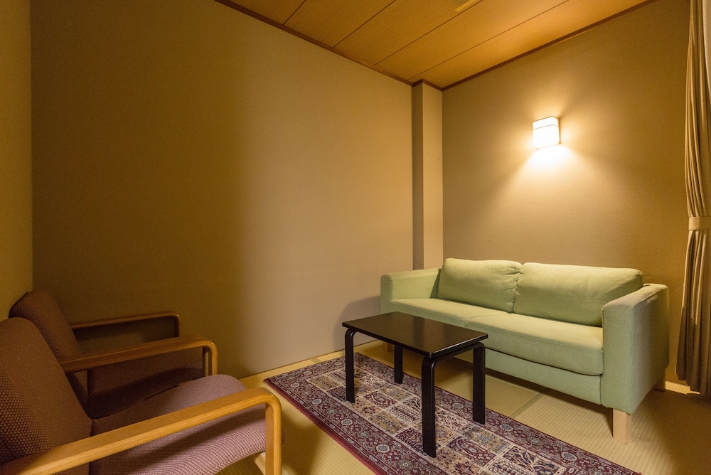 スタンダード ルーム 禁煙 別館 客室の設備とサービス0 | 京都 南禅寺 八千代 (1915 年創業)