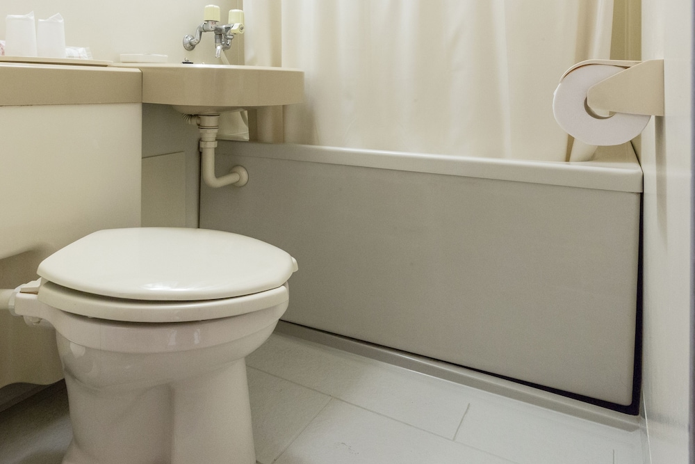 スタンダード ルーム 禁煙 別館 バスルームの設備0 | 京都 南禅寺 八千代 (1915 年創業)