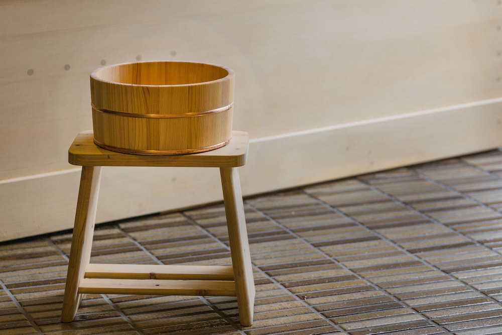 プレミアム スイート 専用バスルーム ガーデン バスルームの設備1 | 京都 南禅寺 八千代 (1915 年創業)