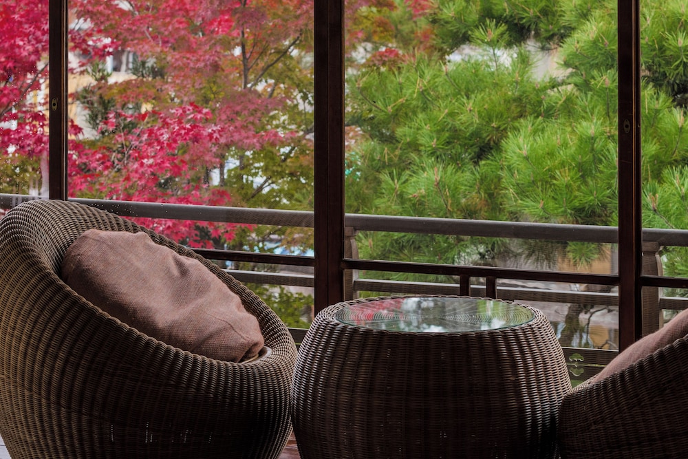 プレミアム スイート 専用バスルーム ガーデン ガーデン ビュー0 | 京都 南禅寺 八千代 (1915 年創業)